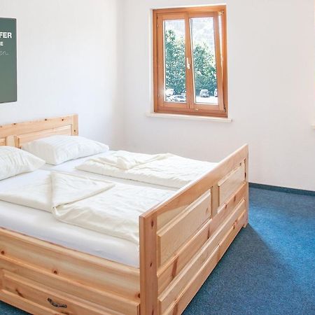 Gasthaus Pension Goldeck Spittal an der Drau Exterior photo