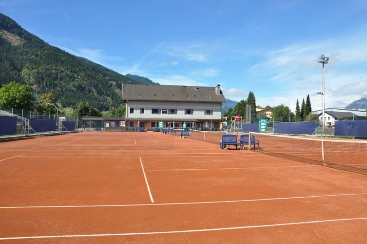 Gasthaus Pension Goldeck Spittal an der Drau Exterior photo
